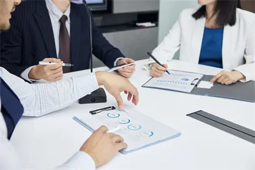 芬兰极昼怎么生活