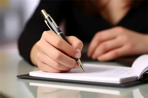 逃去香港怎么生活